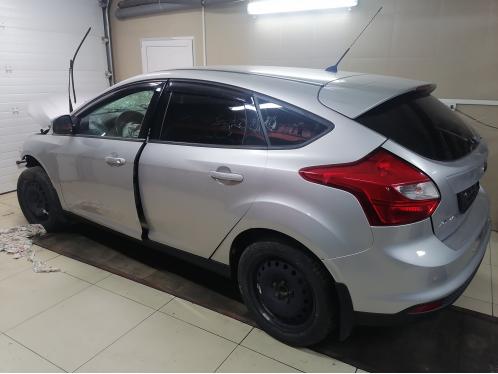 Ford Focus III 2015 1.6(105) АMT 110000 пробег