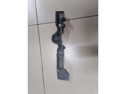 Дефлектор радиатора правый