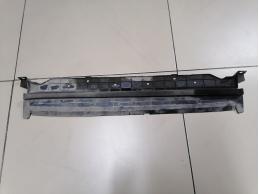 Дефлектор радиатора нижний