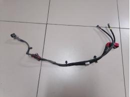 Клемма плюсовая аккумулятора