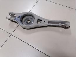 Рычаг задний под пружину