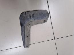 Брызговик задний правый