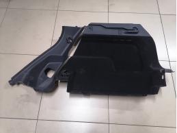 Обшивка багажника правая