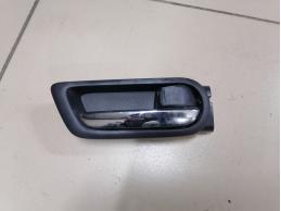 Ручка двери передней правой внутренняя