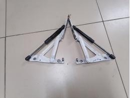 Петля багажника